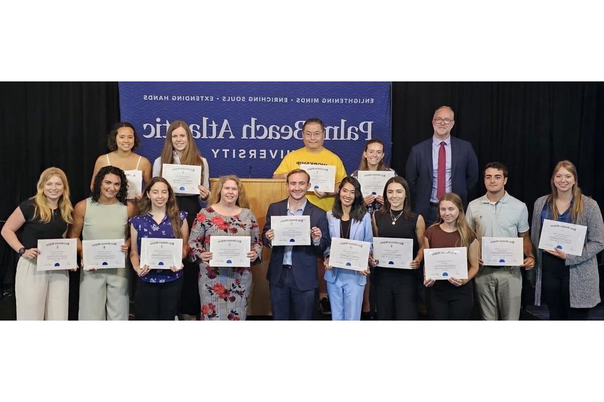 students of the Beta Gamma Sigma Honor Society